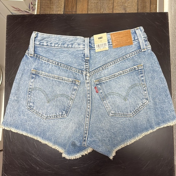 Levi 501 denim shorts - Picture 2 of 4